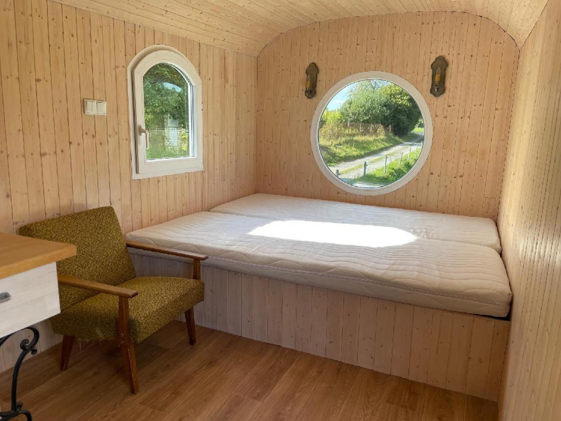 Glamping - Stylova Maringotka V Srdci Ladova Kraje, Pobliz Hlavniho Mesta Prahy Stribrna Skalice エクステリア 写真