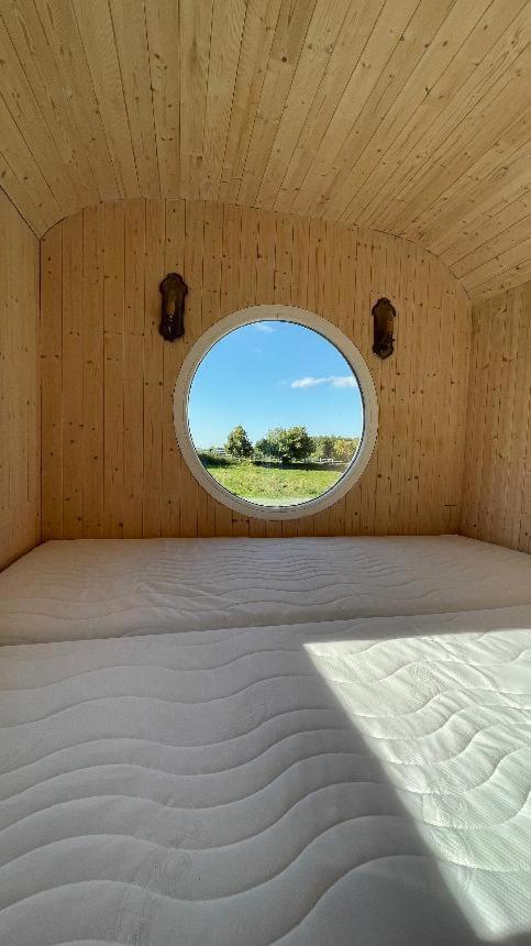 Glamping - Stylova Maringotka V Srdci Ladova Kraje, Pobliz Hlavniho Mesta Prahy Stribrna Skalice エクステリア 写真